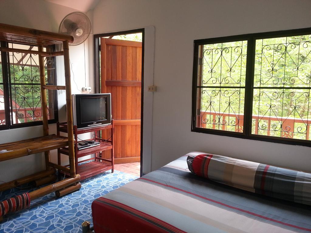 Ban Sabai Sabai Guest House Kanchanaburi Camera foto