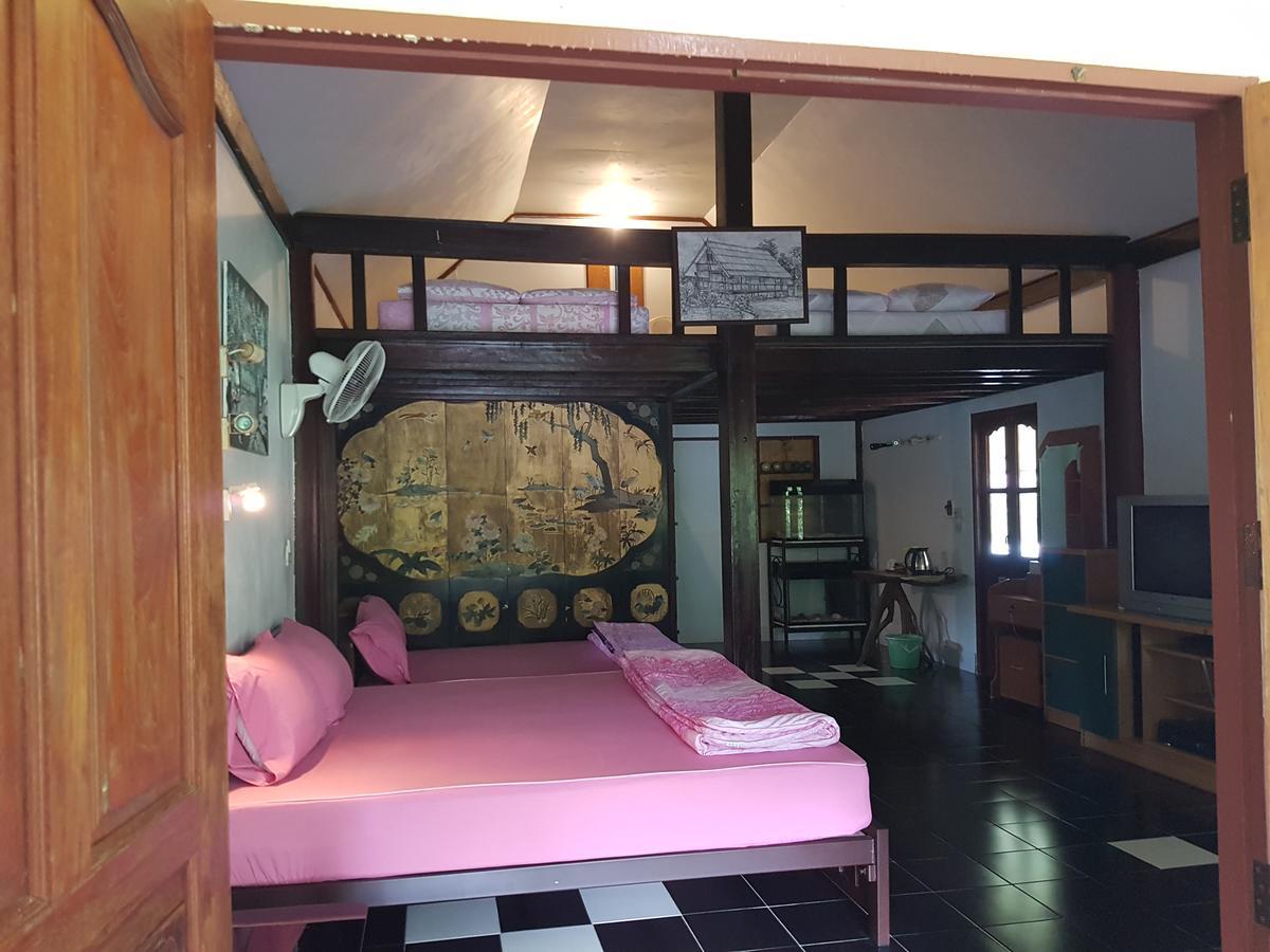 Ban Sabai Sabai Guest House Kanchanaburi Esterno foto